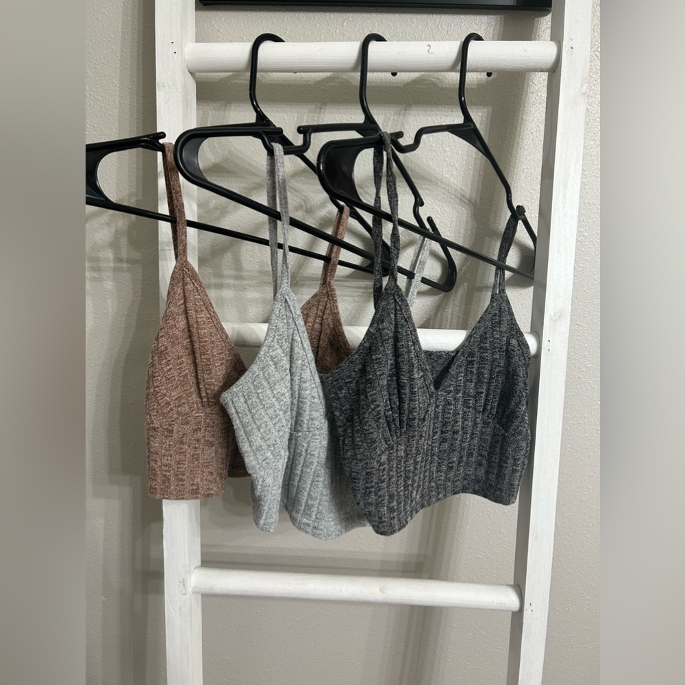 Deep v crop top